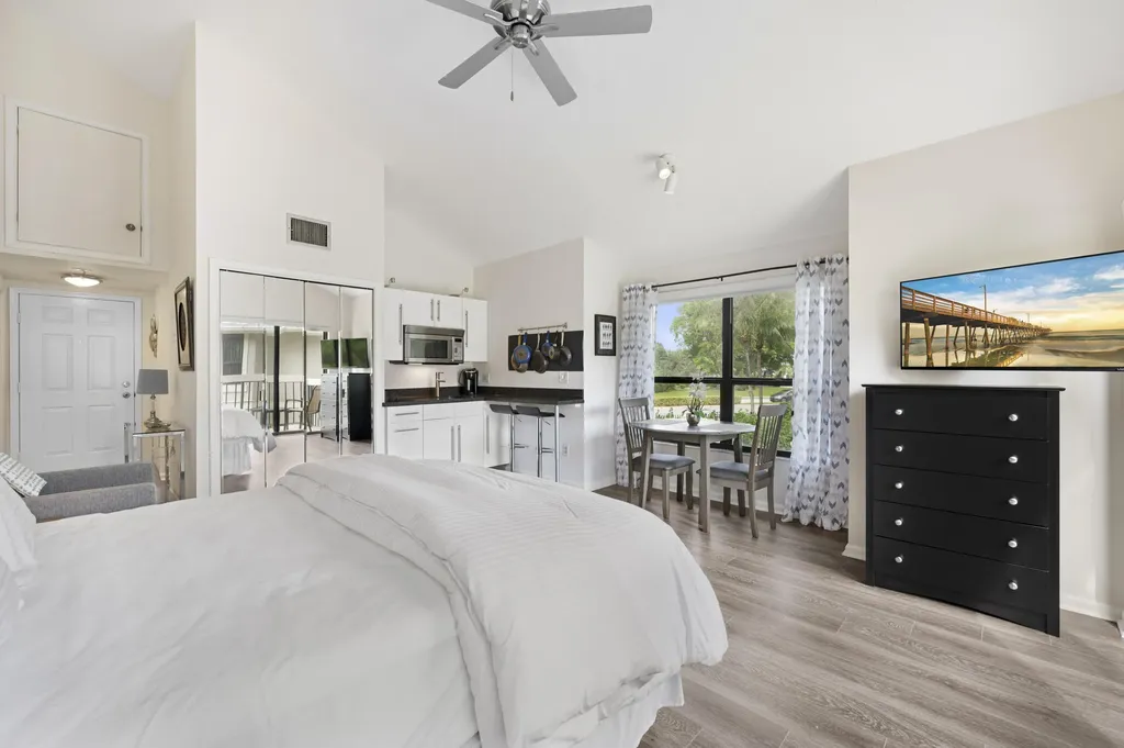 11863 Wimbledon Circle Wellington FL 33414