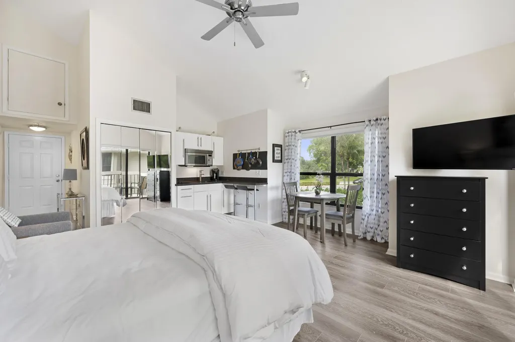 11863 Wimbledon Circle Wellington FL 33414