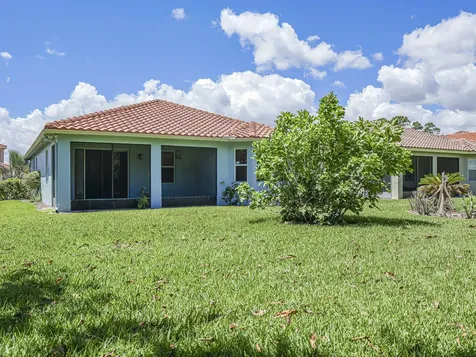 5561 57th Way Vero Beach FL 32967
