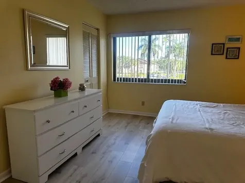441 Pine Glen Lane Greenacres FL 33463