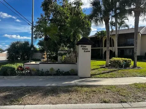 441 Pine Glen Lane Greenacres FL 33463