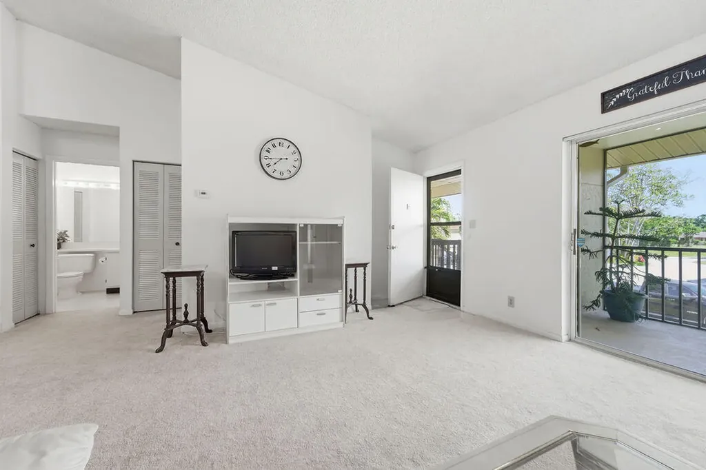 6519 Chasewood Drive Jupiter FL 33458