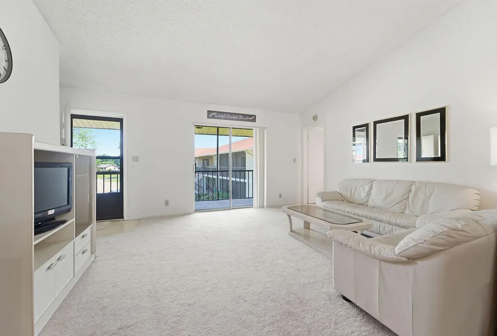 6519 Chasewood Drive Jupiter FL 33458