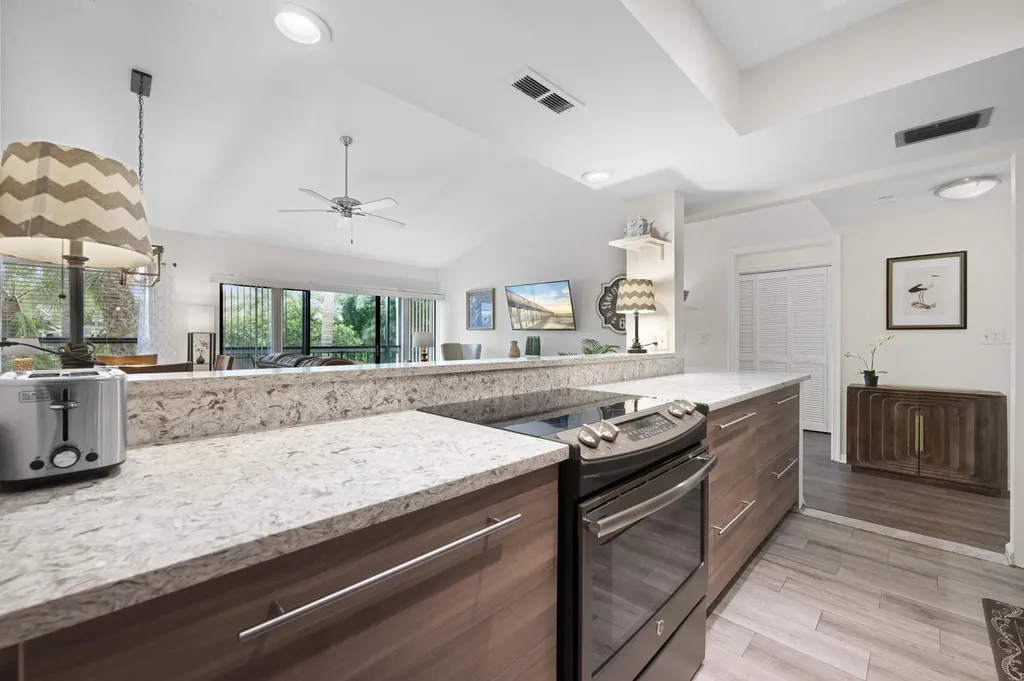 11863 Wimbledon Circle Wellington FL 33414