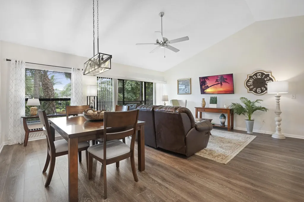 11863 Wimbledon Circle Wellington FL 33414
