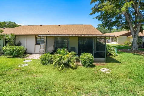 5 Via De Casas Norte Boynton Beach FL 33426