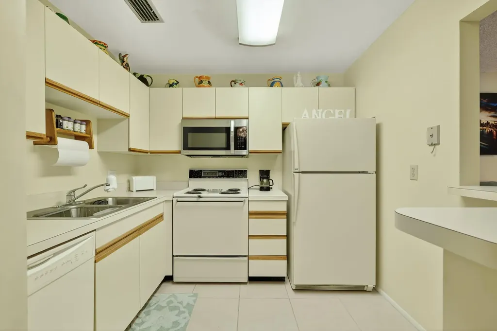 23 Lake Vista Trail Port St Lucie FL 34952