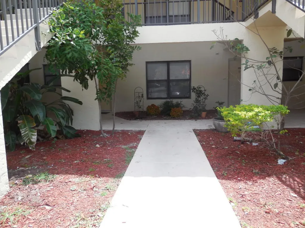 1500 Windorah Way West Palm Beach FL 33411