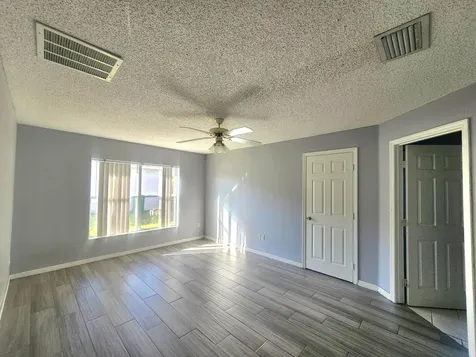 1941 SW Hampshire Lane Port St Lucie FL 34953