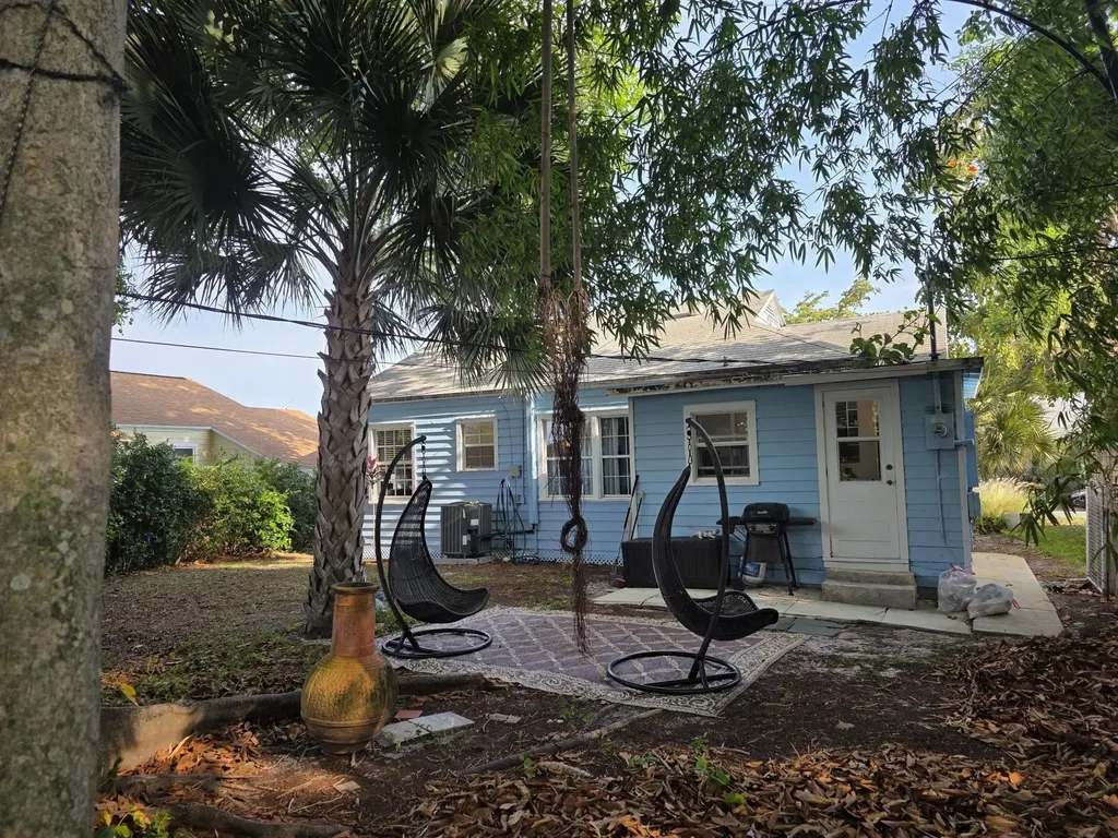 819 Valley Forge Road West Palm Beach FL 33405