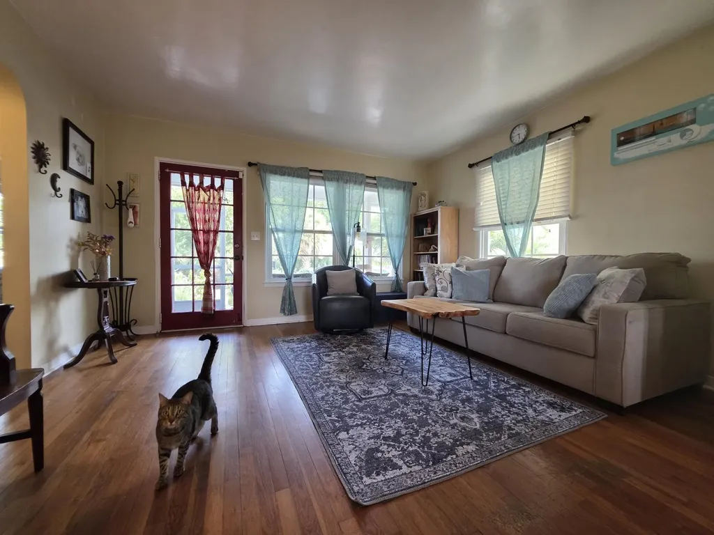 819 Valley Forge Road West Palm Beach FL 33405