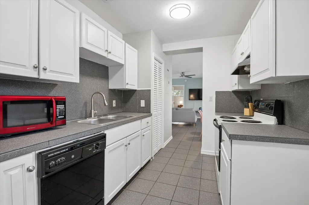 1123 NE 14th Avenue Fort Lauderdale FL 33304