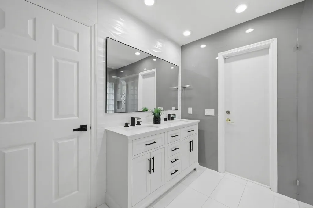9033 NW 47th Court Coral Springs FL 33067