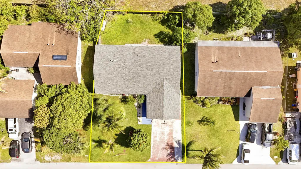 3336 Ave Villandry Delray Beach FL 33445