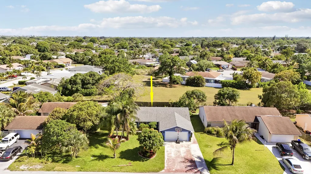 3336 Ave Villandry Delray Beach FL 33445