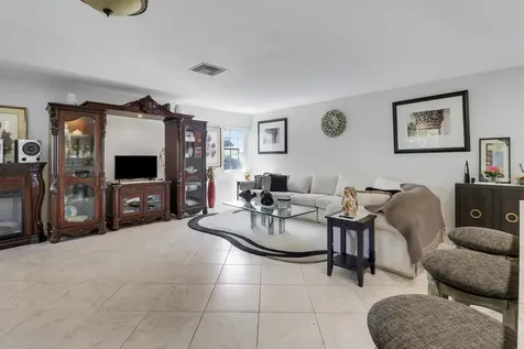 3336 Ave Villandry Delray Beach FL 33445