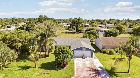 3336 Ave Villandry Delray Beach FL 33445