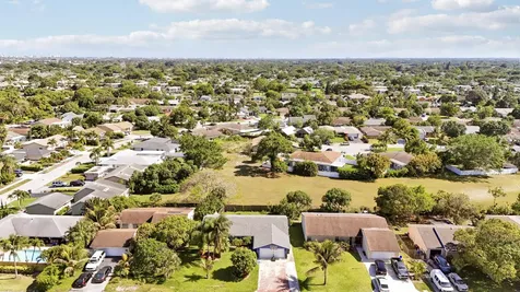 3336 Ave Villandry Delray Beach FL 33445