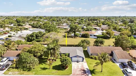 3336 Ave Villandry Delray Beach FL 33445