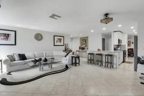 3336 Ave Villandry Delray Beach FL 33445
