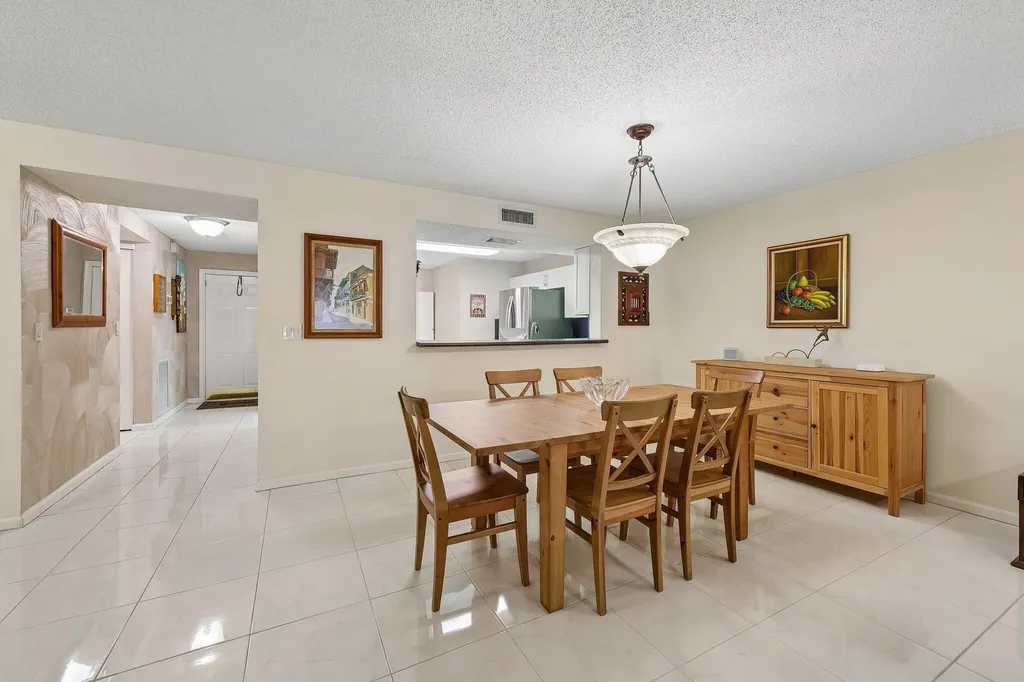 9681 E Sills Drive E Boynton Beach FL 33437