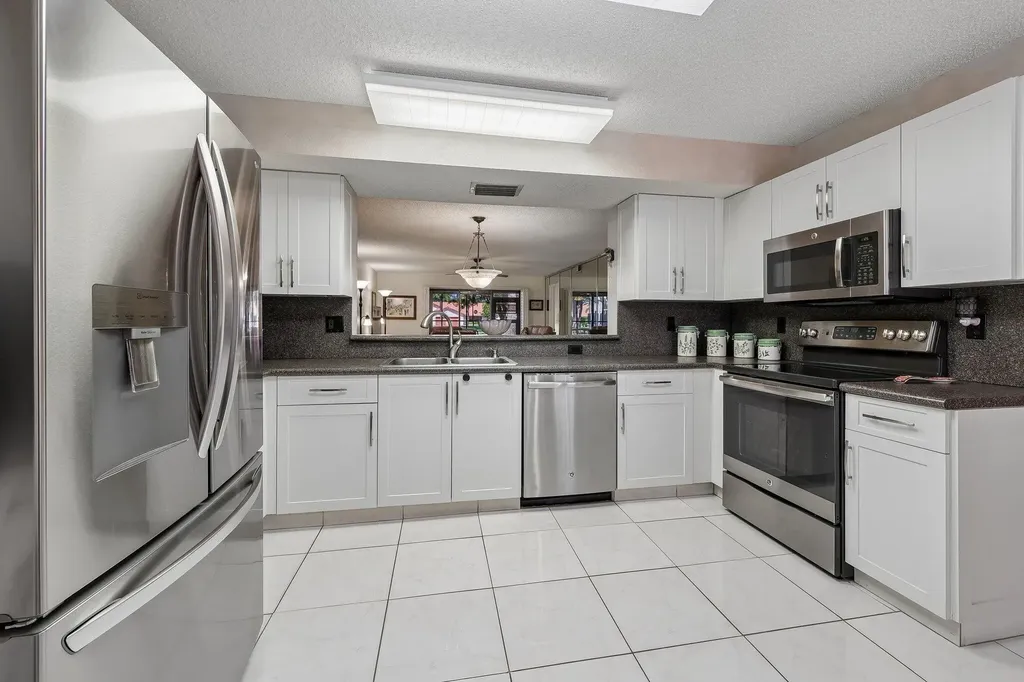 9681 E Sills Drive E Boynton Beach FL 33437