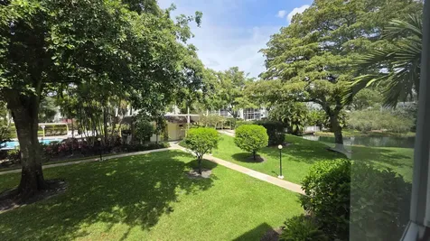 5161 W Oakland Park Boulevard Lauderdale Lakes FL 33313