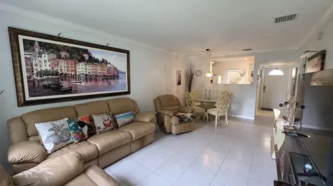 5161 W Oakland Park Boulevard Lauderdale Lakes FL 33313