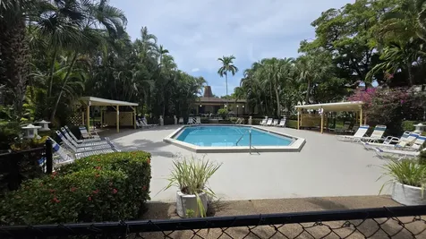 5161 W Oakland Park Boulevard Lauderdale Lakes FL 33313