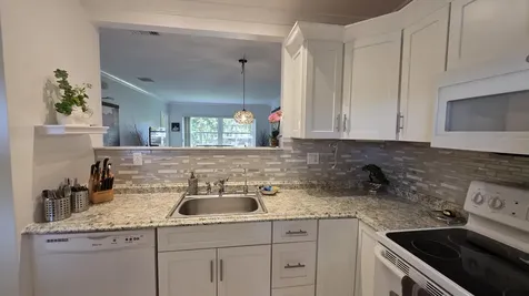 5161 W Oakland Park Boulevard Lauderdale Lakes FL 33313