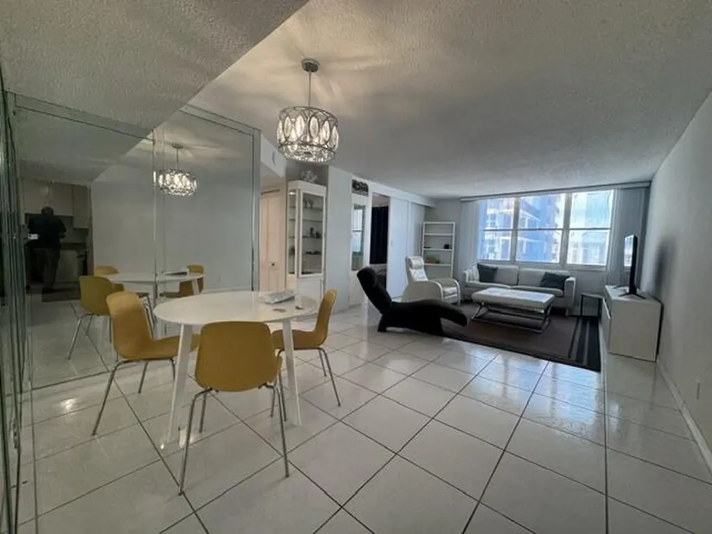 2201 S Ocean Drive Hollywood FL 33019