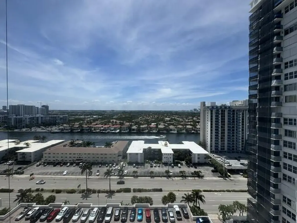 2201 S Ocean Drive Hollywood FL 33019