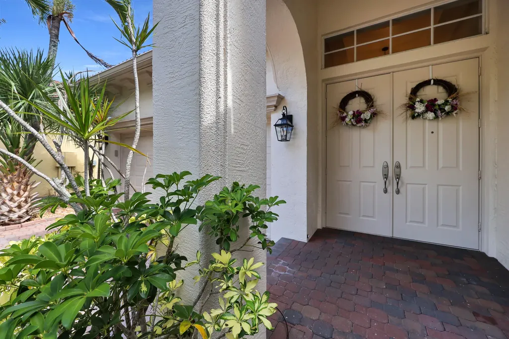 9377 Via Grande W Wellington FL 33411