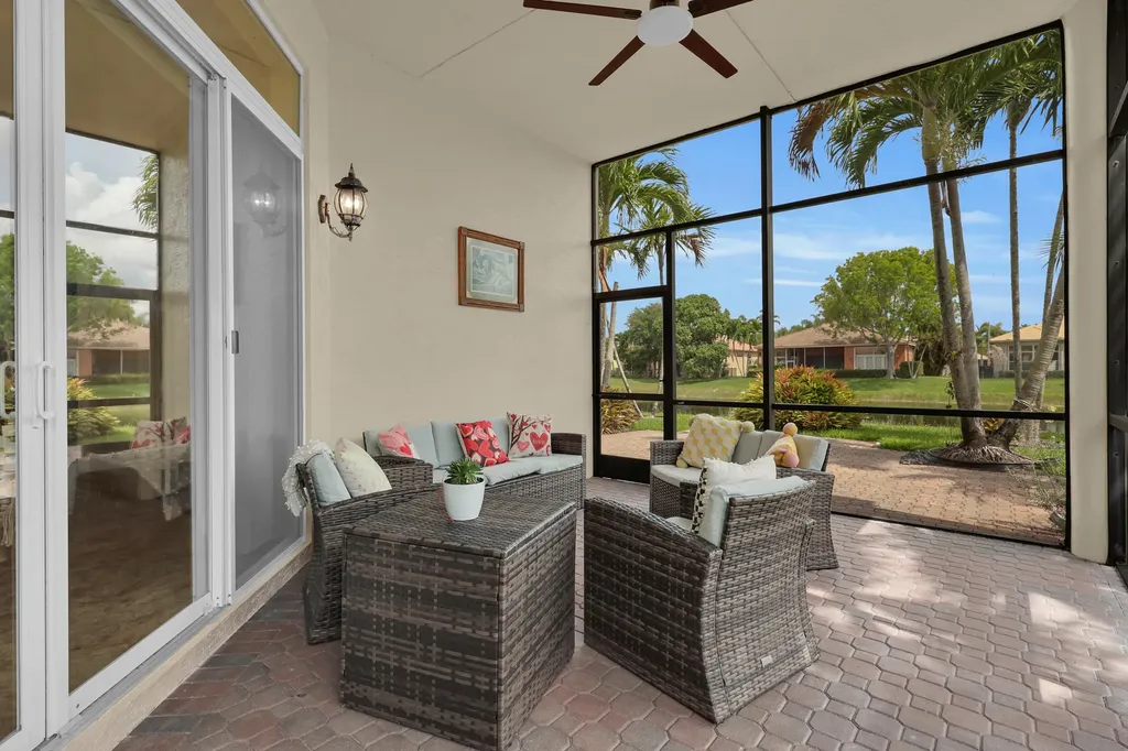 9377 Via Grande W Wellington FL 33411