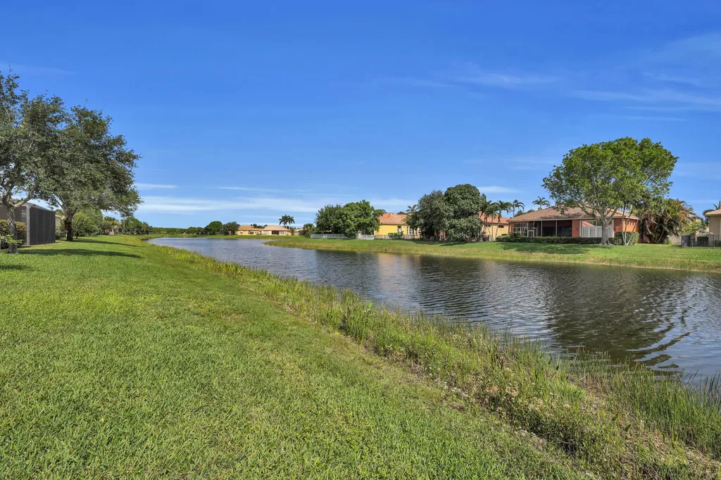 9377 Via Grande W Wellington FL 33411