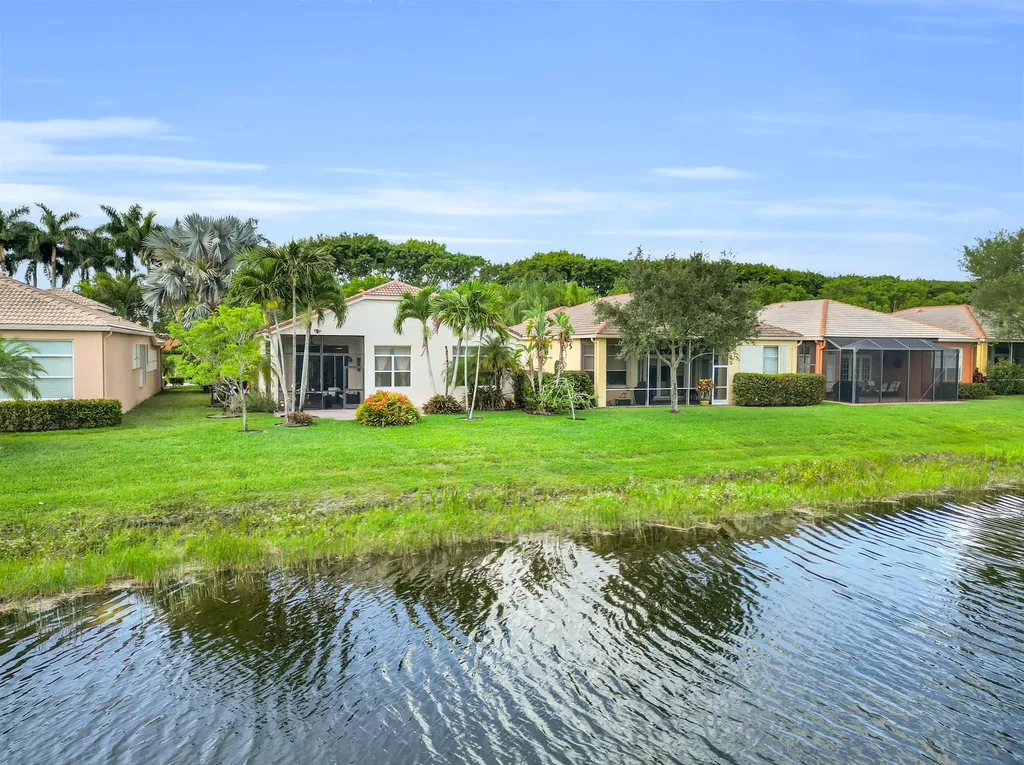 9377 Via Grande W Wellington FL 33411