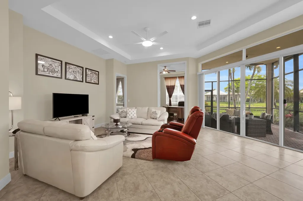 9377 Via Grande W Wellington FL 33411