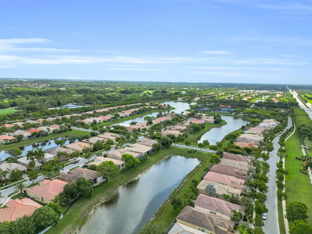 9377 Via Grande W Wellington FL 33411