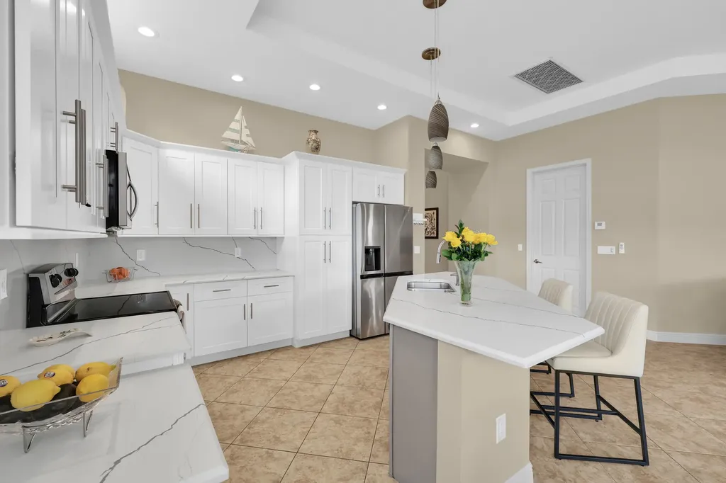 9377 Via Grande W Wellington FL 33411