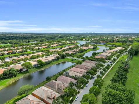 9377 Via Grande W Wellington FL 33411