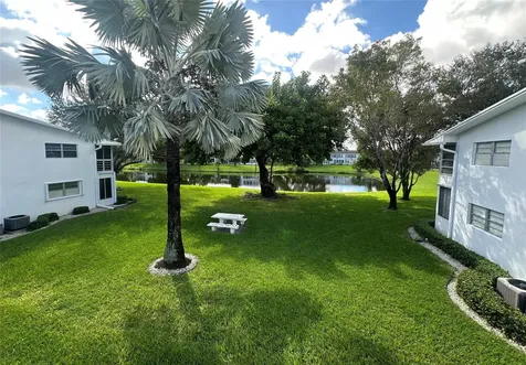 528 Tilford X Deerfield Beach FL 33442