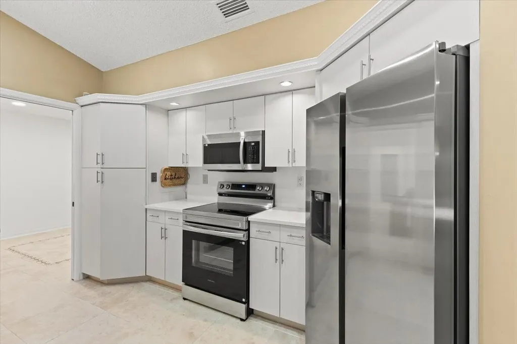 2350 NW 105th Terrace Coral Springs FL 33065