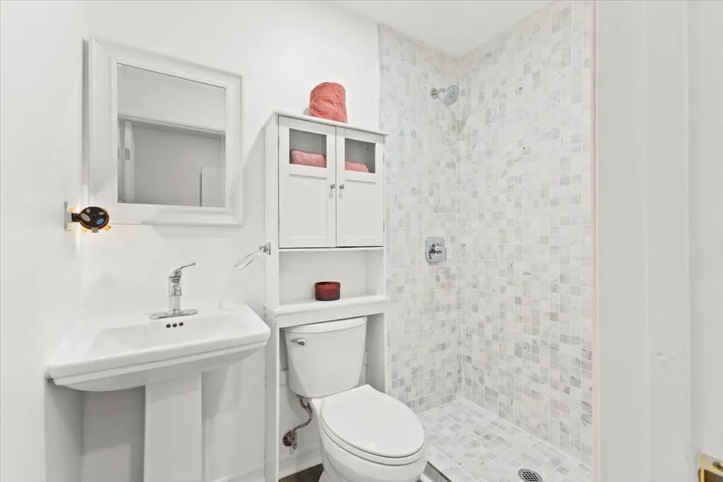 2350 NW 105th Terrace Coral Springs FL 33065