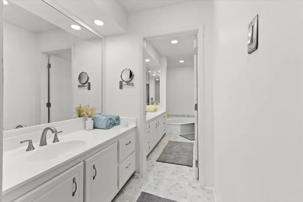 2350 NW 105th Terrace Coral Springs FL 33065