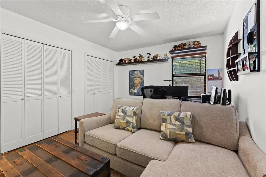 2350 NW 105th Terrace Coral Springs FL 33065