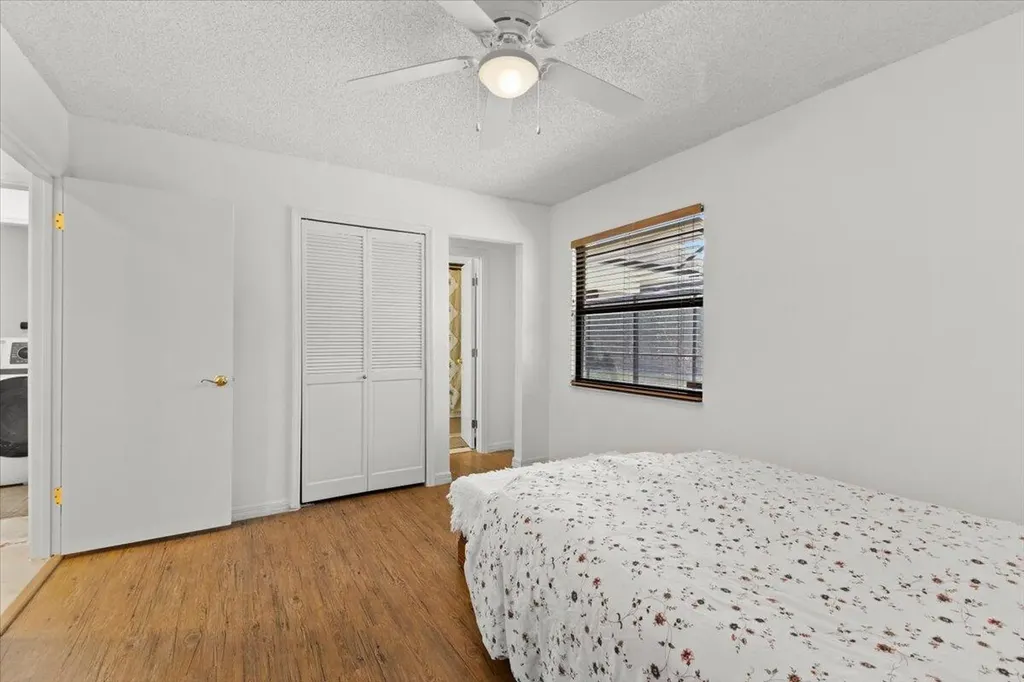2350 NW 105th Terrace Coral Springs FL 33065