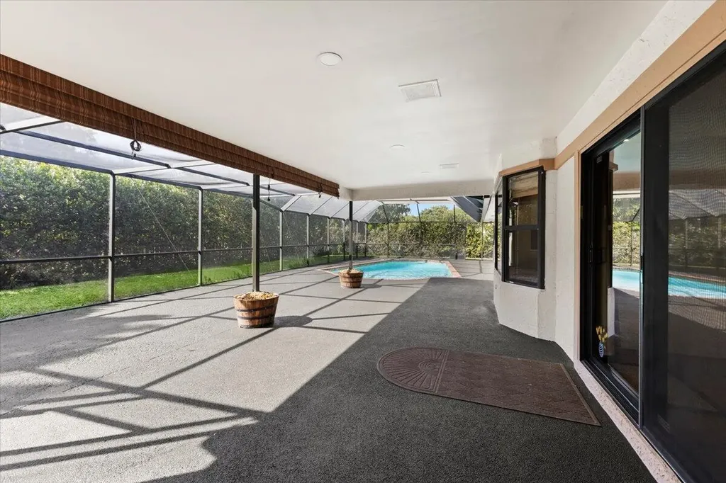 2350 NW 105th Terrace Coral Springs FL 33065