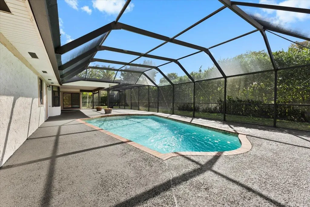 2350 NW 105th Terrace Coral Springs FL 33065