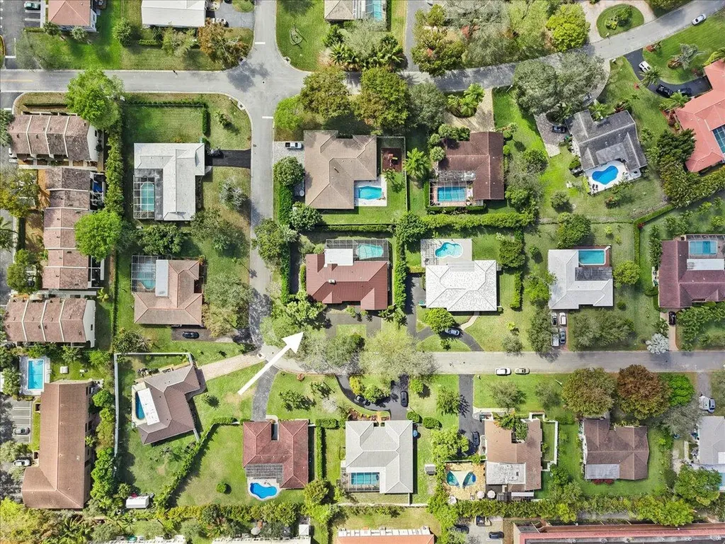 2350 NW 105th Terrace Coral Springs FL 33065