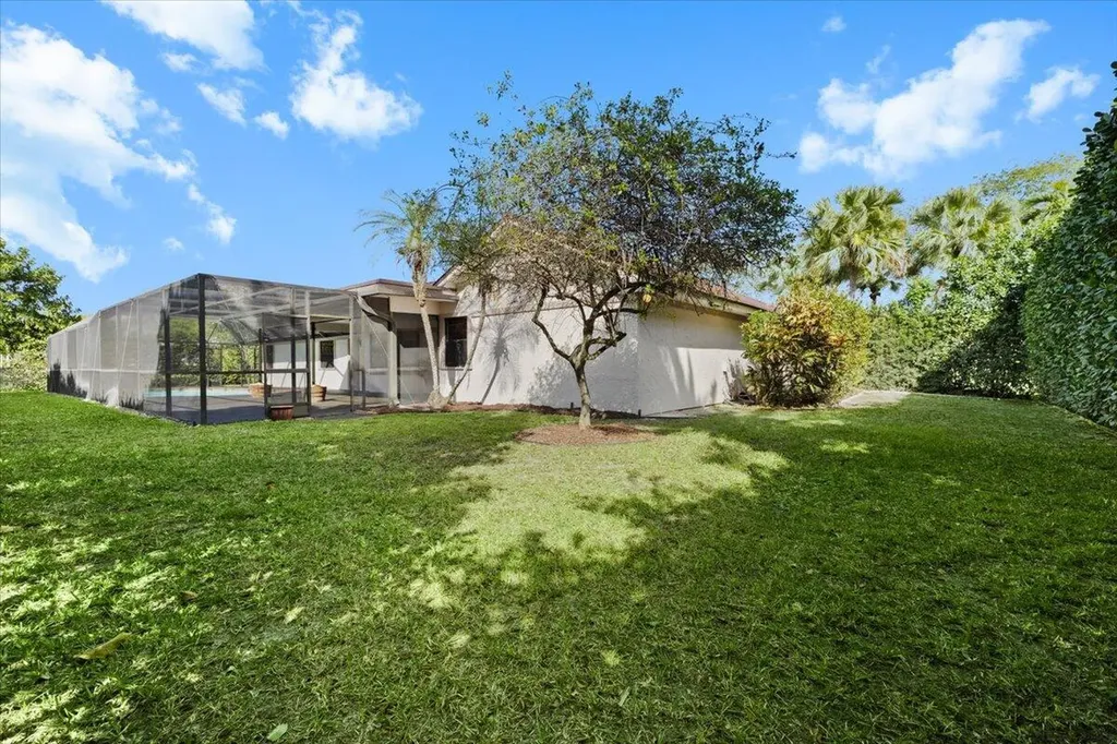 2350 NW 105th Terrace Coral Springs FL 33065